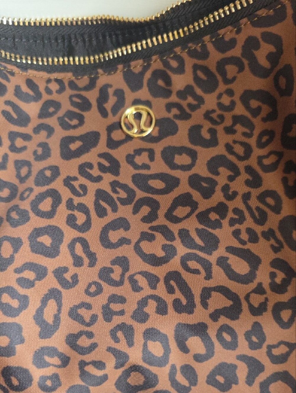 lululemon athletica Leopard Print Slouchy Sling Bag in Brown and Black.NWT - Picture 5 of 16